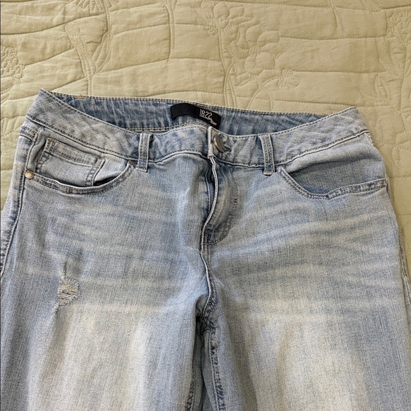 1822 Denim Women's Light Blue Boyfriend Jeans - Picture 2 of 11